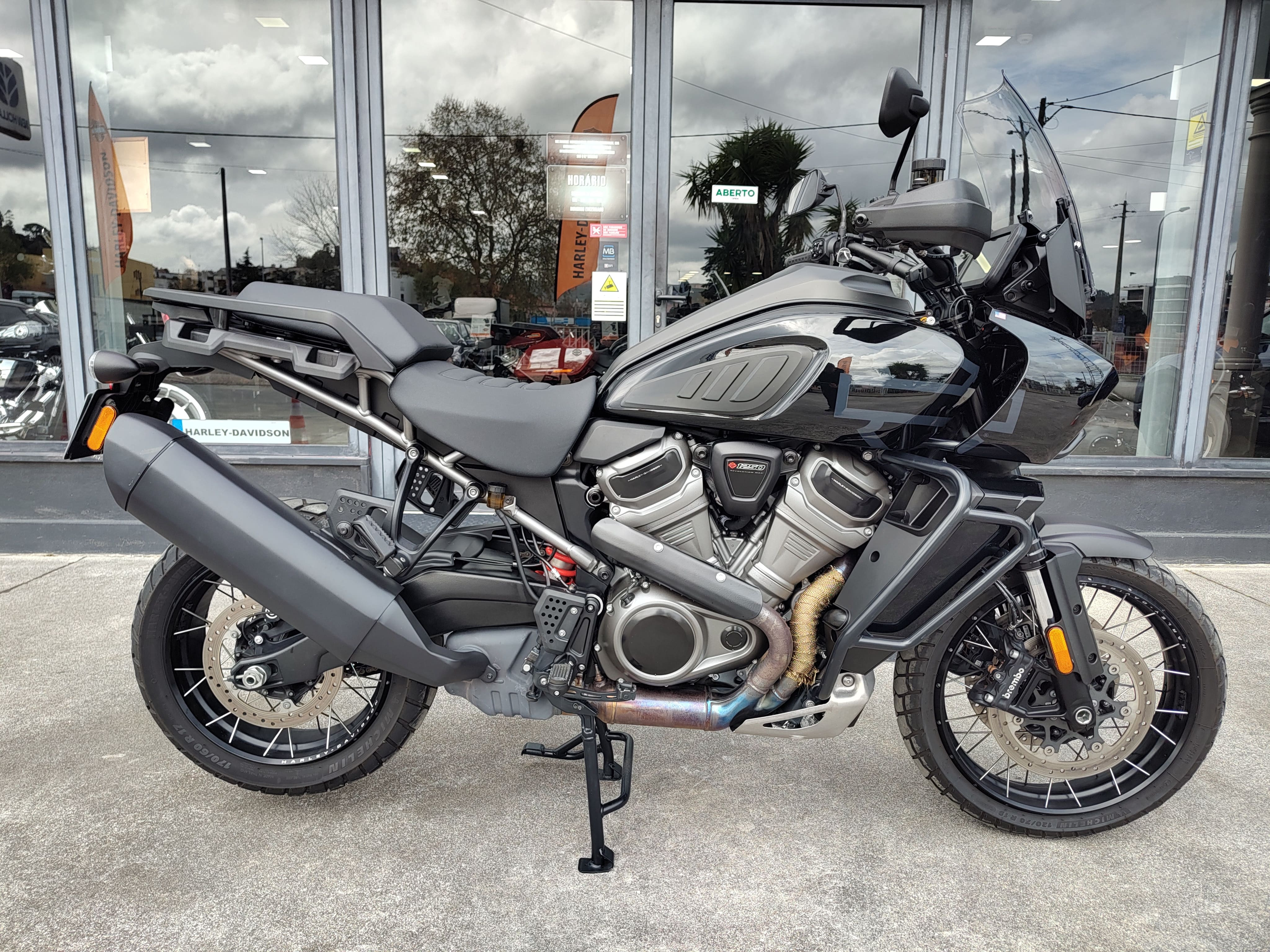 Pan America Special | Ano: 2022 | kms: 26.812 | Preço: 17.250€